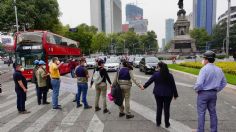 Trabajadores del INBAL mantienen bloqueado Paseo de la Reforma