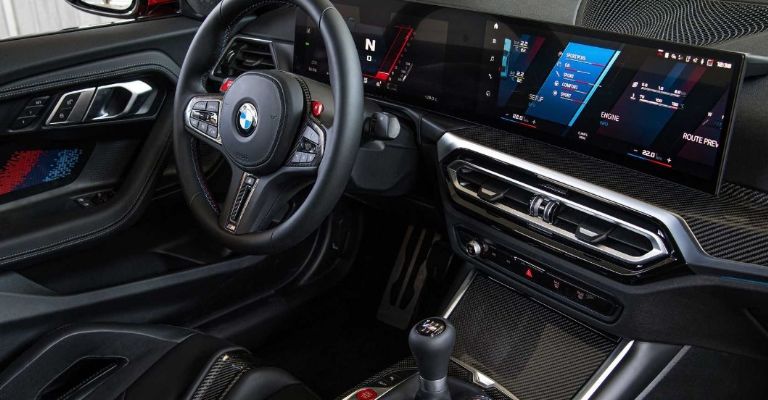 Interior del BMW M2 2023 