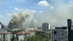 Cerrada circulación en Periférico Sur por incendio en Galerías El Triunfo