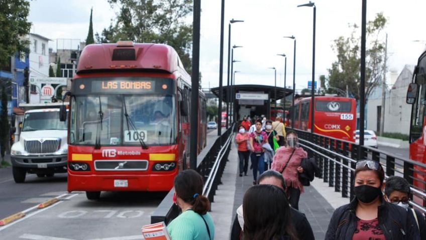 ¿Cómo reportar una unidad de Metrobús?