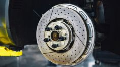 ¿Cómo dar mantenimiento a los frenos de un auto?