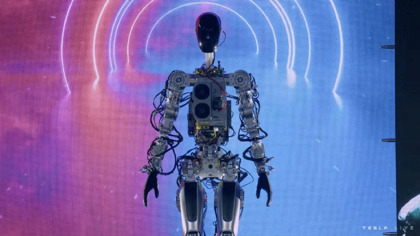 Tesla cierra difícil trimestre: Optimus no convence y no llegan los autos eléctricos