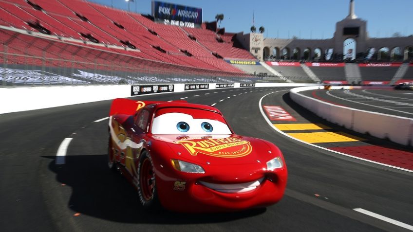 Rayo McQueen llega a la vida real a partir de un Toyota Celica