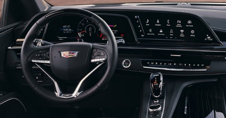 Interior de la Cadillac Escalade V 2023