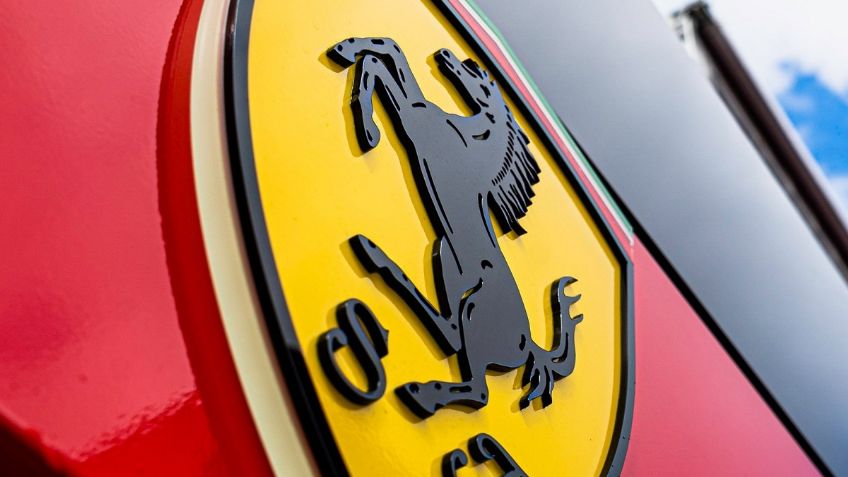 Acciones de Ferrari caen hasta 3.5% después de hacer públicas sus finanzas trimestrales