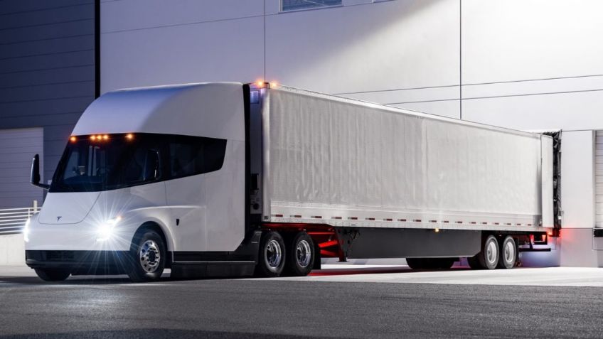 PepsiCo, la primera compañía en recibir una flota de Tesla Semi truck