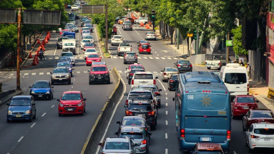 Qué autos no circulan hoy en CDMX.