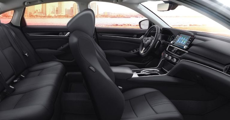 Interior del Honda Accord 2022