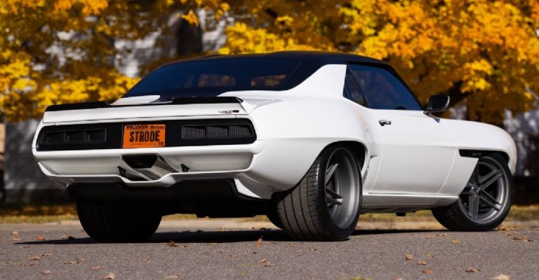 Exterior del Chevrolet Camaro de 1969 hecho por Ringbrothers