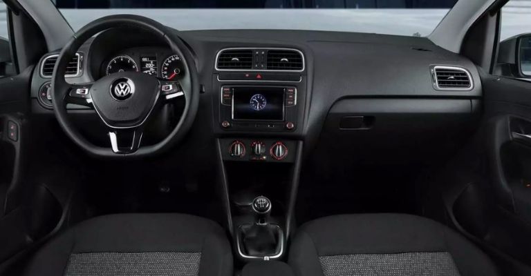 Interior del Volkswagen Polo usado 