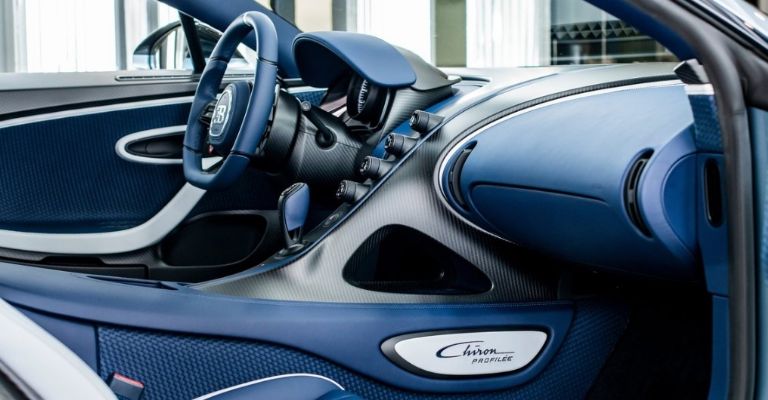 Bugatti Chiron interior