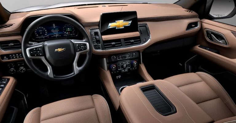 Interior de la Chevrolet Tahoe 2023