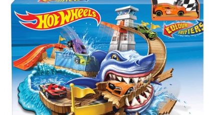 ¿Cuánto cuesta la pista del tiburón de Hot Wheels?