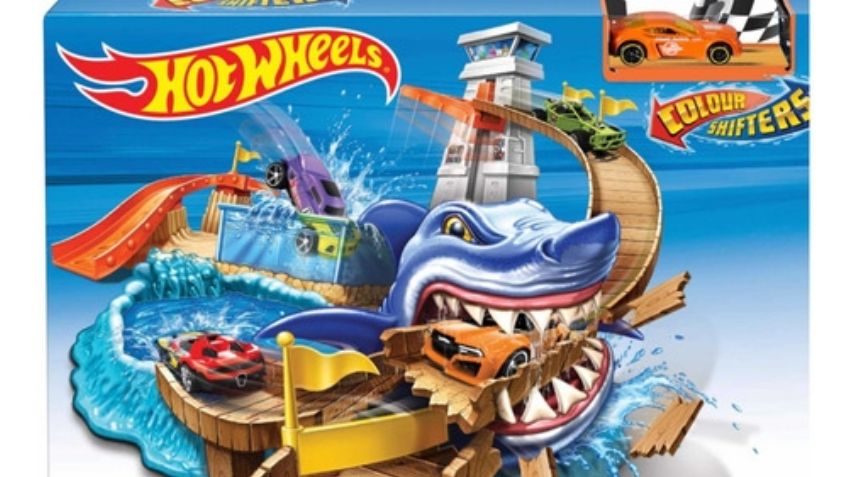 ¿Cuánto cuesta la pista del tiburón de Hot Wheels?