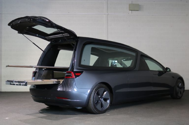 tesla model 3 tesla hearse 3 elon musk coche funebre