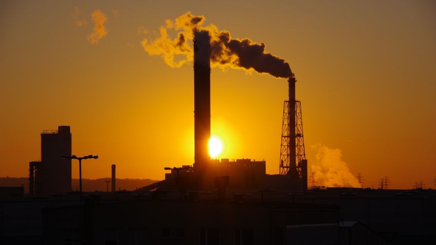 Gas en Europa disminuye; dispara precio del petróleo y con él la gasolina