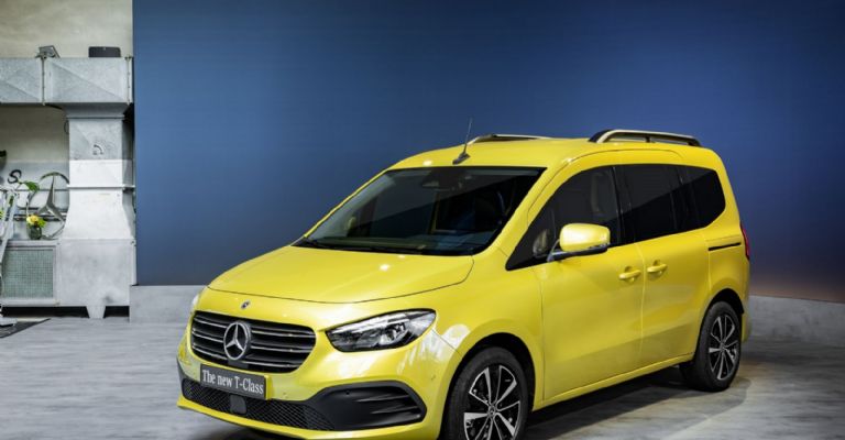 El exterior de la Mercedes-Benz Clase T 2023 es moderno
