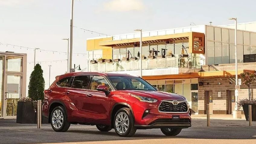 Toyota rompe récord en ventas y beneficio anual neto