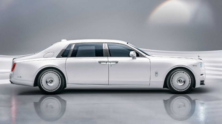 Rolls-Royce Phantom 2023, conoce las mejoras de este sedán de ultra lujo