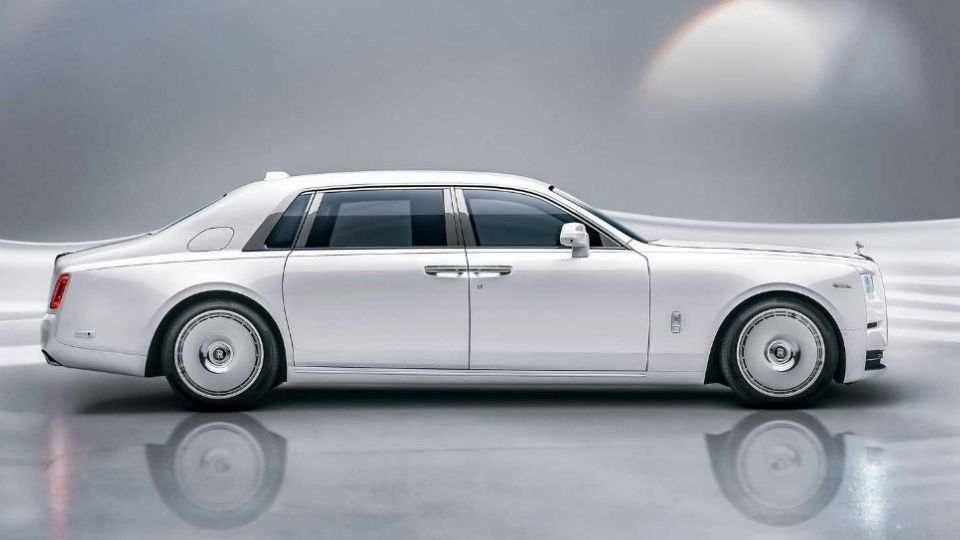 Rolls-Royce Phantom 2023, un sedán con ligeras actualizaciones