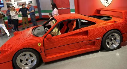 Conoce el LEGO F40, el Ferrari hecho de Legos que ya está en California