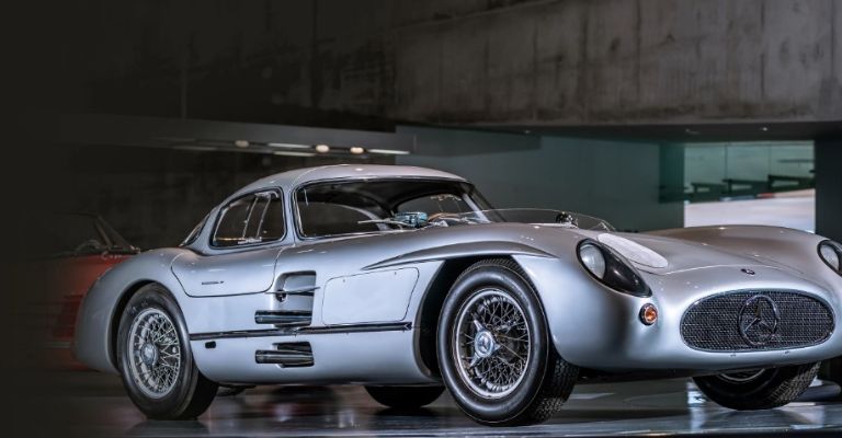 Mercedes-Benz 300 SLR Unlenhaut Coupe