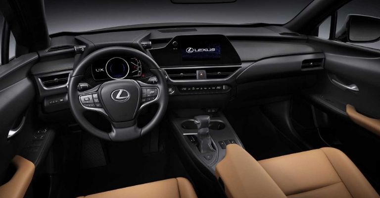 Hay mejoras de equipamiento en la Lexus UX 2023