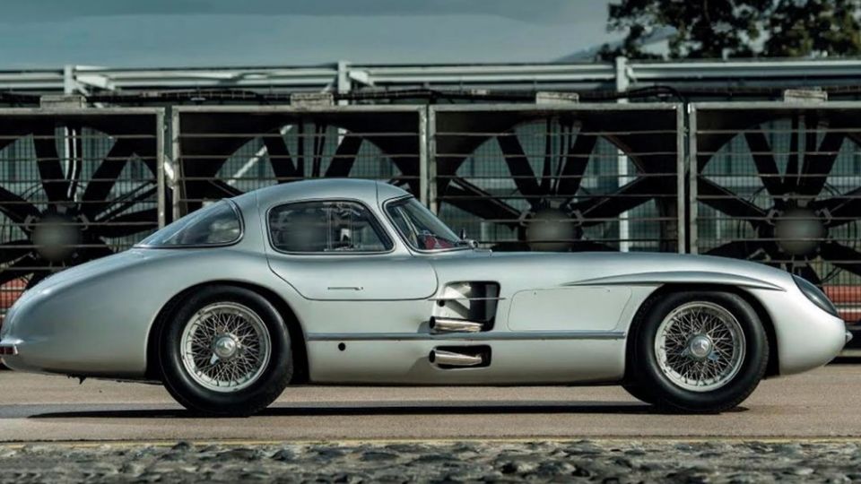 El Mercedes-Benz 300 SLR Unlenhaut Coupe llega a ser el auto más costoso del mundo