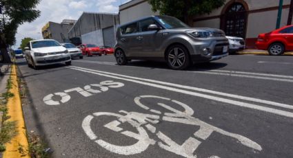 VIDEO: Mujer estacionada en ciclovía rocía gas pimienta a ciclista