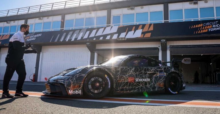 Tiene el desempeño de un auto de carreras GT3 Cup