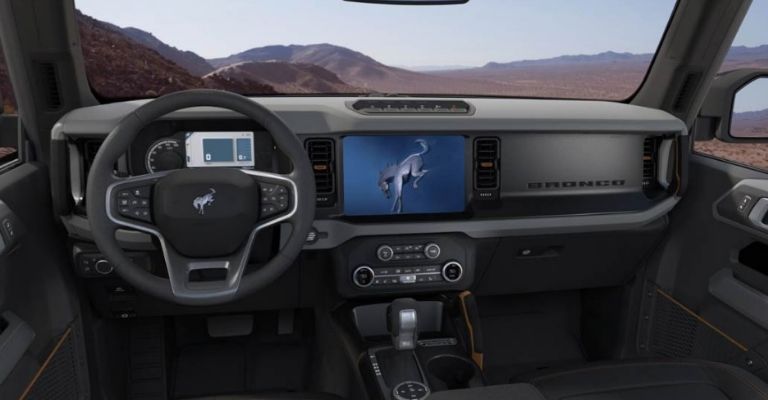El interior de la Ford Bronco contienen mucha tecnología