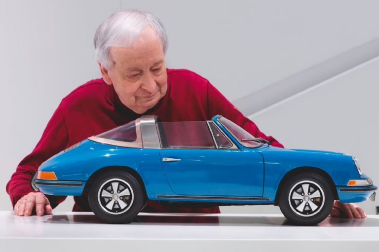 Porsche 911 Targa a escala