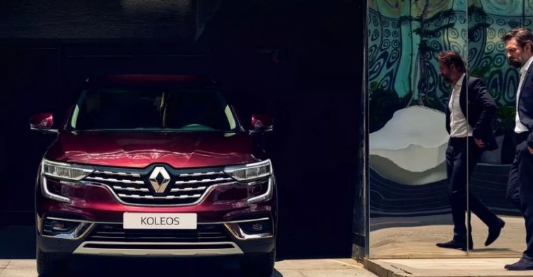 Parte delantera de la Renault Koleos 2023