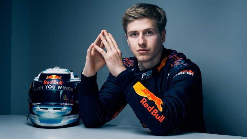 Él es Jüri Vips, el piloto que reemplazará a Checo Pérez en España