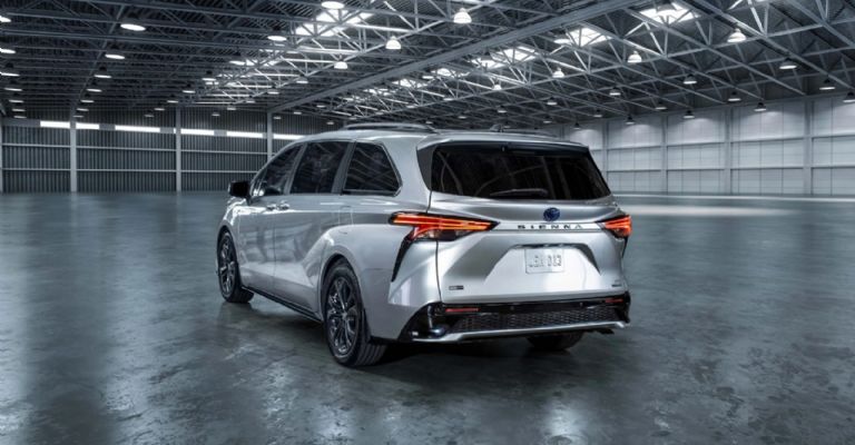 Toyota Sienna 2023