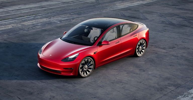 Frontal del Tesla Model 3 2022