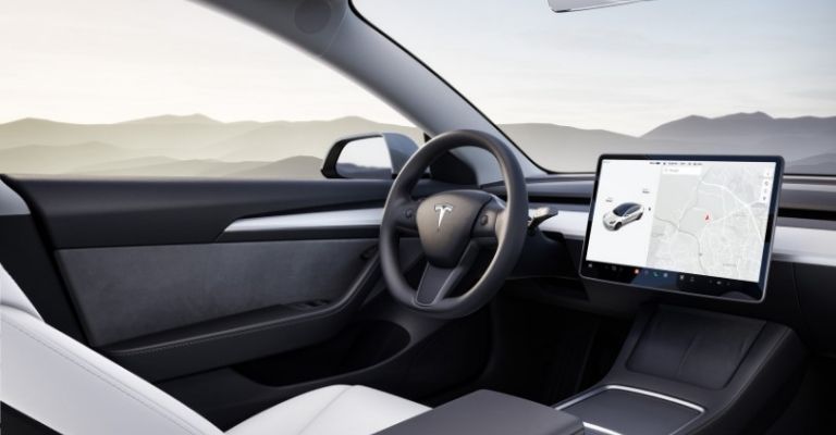 Interior del Tesla Model 3 2022