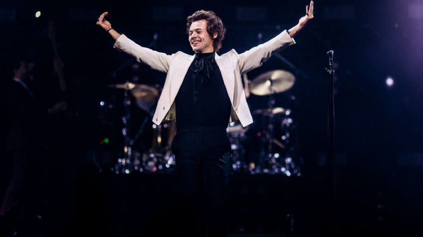 Te presentamos la gloriosa colección de autos de Harry Styles