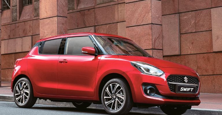 Costado del Suzuki Swift 2022