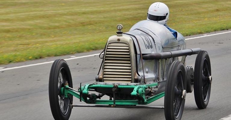 Aston Martin historia