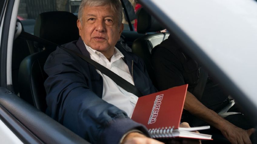 ¿En qué carros suele viajar AMLO?