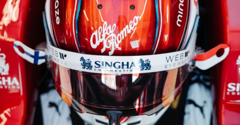 Casco de Valtteri Bottas