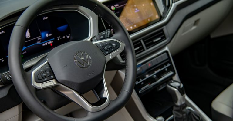 La T-Cross 2022 tiene mejoras en su conducción