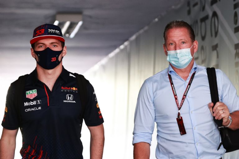padre de Max Verstappen critica victoria de Checo Pérez en Mónaco