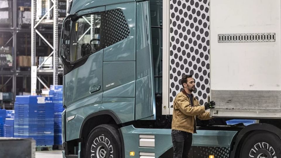 Volvo Trucks inicia con la venta de sus camiones eléctricos