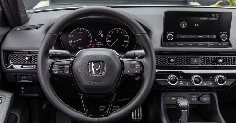 El interior del Honda Civic 2022 presenta más tecnología