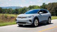 Auto eléctrico llega a 5.81 metros de altura y logra Récord Guinness