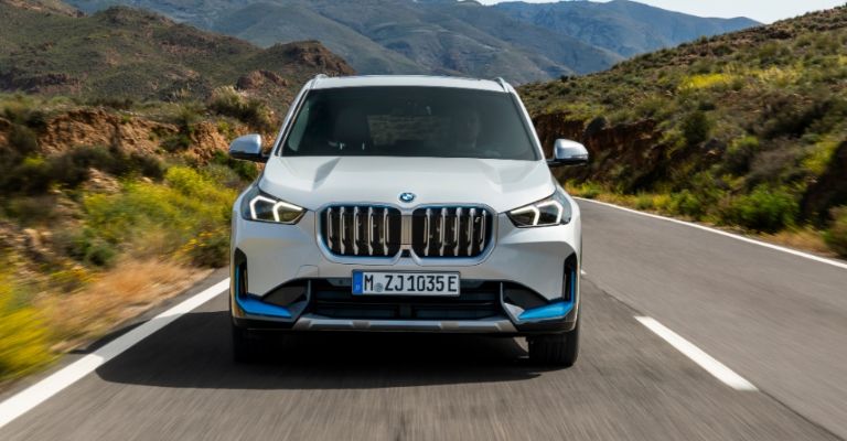 BMW iX1