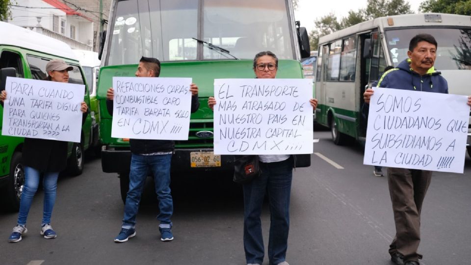 A finales de marzo los integrantes de la FAT  se manifestaron sin tener una respuesta positiva a sus reclamos.