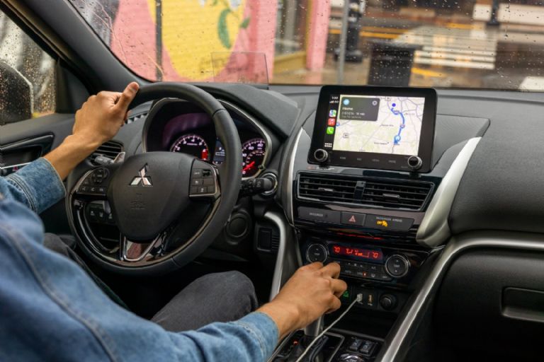 Mitsubishi CarPlay Apple